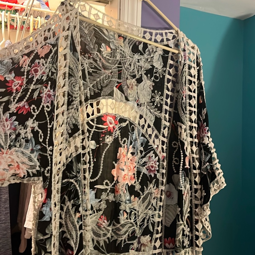 Three Bird Nest Kimono - OS 🌸🌿